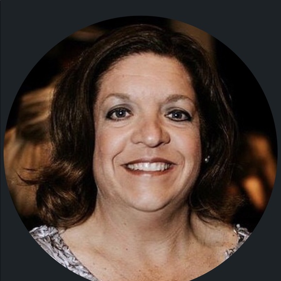 Meet your Posher, Brigette - Picture 1 of 2